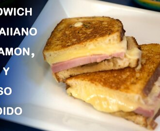 Panini o Sandwich Hawaiiano de Jamon, Piña y Queso Fundido
