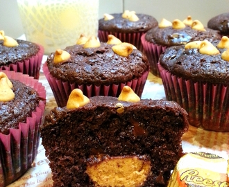 Reese's Peanut Butter Cup Stuffed Chocolate Muffins