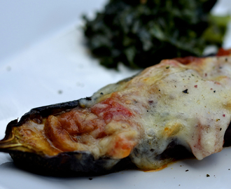 Oven roasted aubergine and garlic Kale