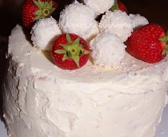 Himmlischer Genuss: Erdbeer Raffaello Torte