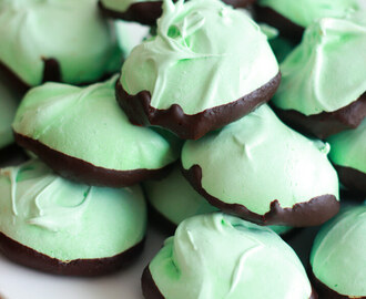 St. Paddy’s Mint Chocolate Meringues