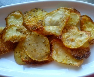 Homemade potatoes crisps