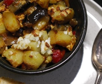 Griekse ovenschotel met feta en zuurkoolpannenkoekjes met pecorino