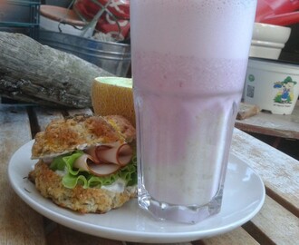 Morotsfrallor & Banan & jordgubbs milkshake