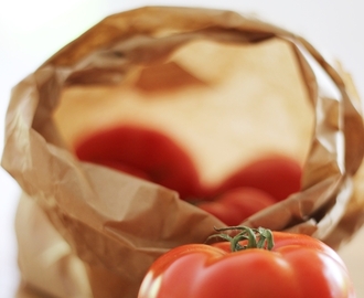 Täytetyt tomaatit.