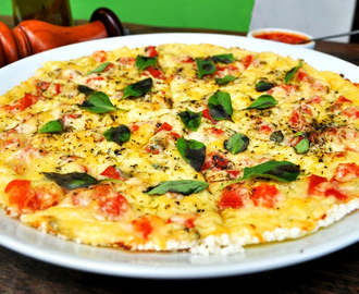 Pizza de Tapioca com Recheio Marguerita.