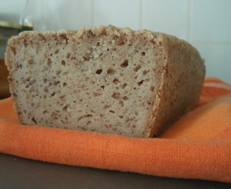 Chleb na zakwasie z mąk bezglutenu - przepis i zdjęcia