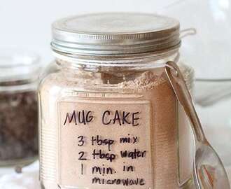 chocolate mug cake (in 1 minute)