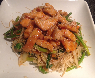 Sweet Chilli Chicken with Noodles