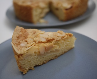 Pear Apple and Almond Cake