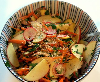 Salade craquante pommes carottes façon Jamie Oliver
