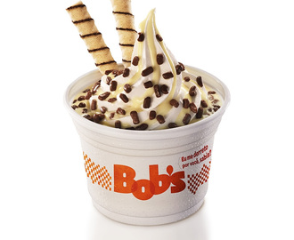 Bob’s lança linha de sobremesas com Leite Moça: Milk-shakes, Bob’s Max e Cascão de Leite Moça com flocos de chocolate