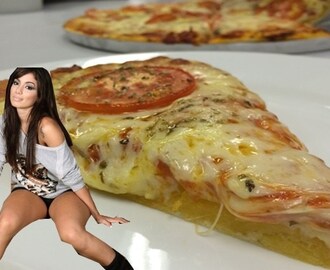 Receita de Receita pizza da Anitta, aprenda como fazer essa receita deliciosa que a Cantora Anitta preparou no Mais você, receita de sua mãe que faz sucesso na família, alem de ser super leve e fácil fica uma delicia