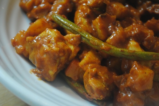 Chicken, potato and green bean curry recipe