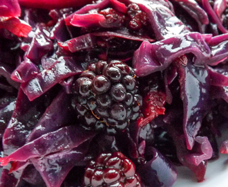 Braised Red Cabbage with Blackberries