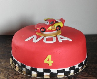Gâteau d’anniversaire « Cars »