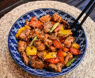 Asiatisk kyckling med frästa grönsaker - Johanna Toftby