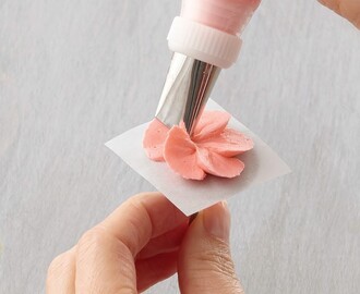 How to Use a Flower Nail for Piping Flowers | Wilton