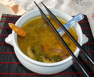 Receptem a Mindmegette ajánlásával a facebookon: Thai tökleves rákokkal, Tom Yam Goong (csípős garnélaleves), Ázsiai feketekagyló-leves
