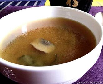 Zupa miso na rosole z kury po tajsku