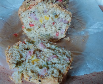 Cake aux 3 poivrons, lardons et emmental {salé, sans gluten}