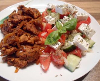 Low Carb Gyros Pfanne mit griechischem Salat