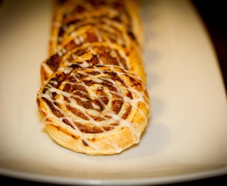 Festive Treats: Cinnamon Spiced Apricot, Ginger and Date Pastry Pinwheels with Satsuma Drizzle