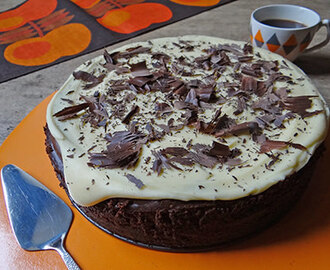 Cakes & Bakes: Triple Chocolate Cheesecake