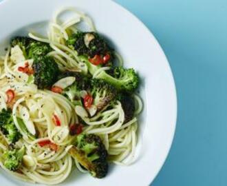 Chargrilled broccoli pasta with chilli and garlic