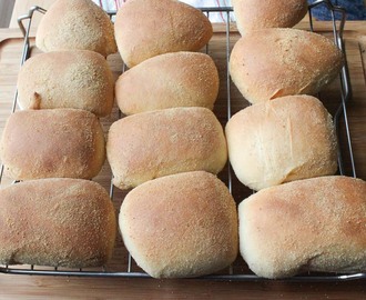 Pan de Sal Recipe – a love and hate FIlipino bread story