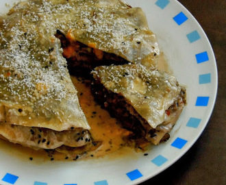 Chatti Pathiri/Kerala Sweet Lasagna/Crepes Layered With Sweet Filling