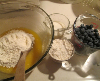 Blueberry Cake with Lemon Glaze