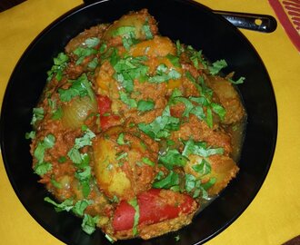 Roasted Spice and Coconut Flour Stuffed Vegetable Curry