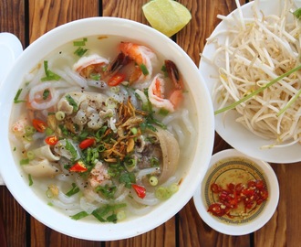 Bánh Canh Giò Heo - Pork Hock Udon Soup