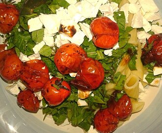 Mediterranean Cherry Tomato & Spinach Pasta Salad - Not Rabbit Food