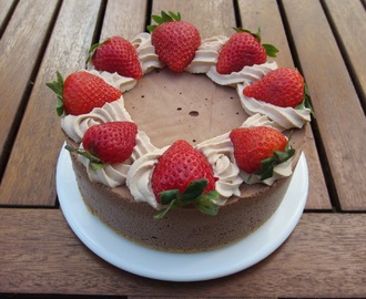 Jäädytetty suklaa Baileys kakku/ Frozen Chocolate Baileys Cake (15 cm)