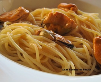 Espaguetis con mejillones en escabeche