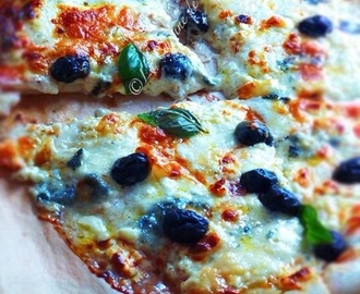 Pizza blanche décadente aux 6 fromages
