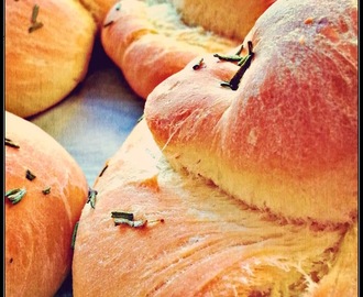PANE CON FARINA DI CECI (Bread with chickpea flour)