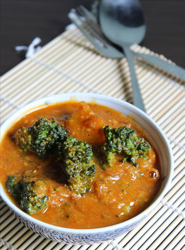 Broccoili gravy for chapathi, roti, paratha