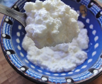 Domowy serek ze słodkiego mleka (ricotta)