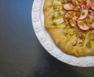 The mind changer: Peanut butter and apple galette