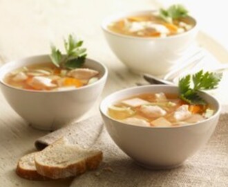Slimming World - Chicken soup with garlic bread