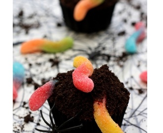 Cupcakes "Vers de terre" pour Halloween
