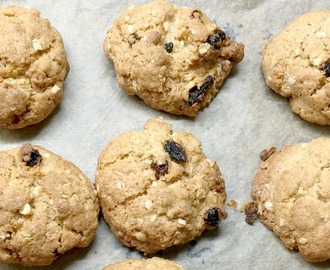 Oat and Raisin Cookies