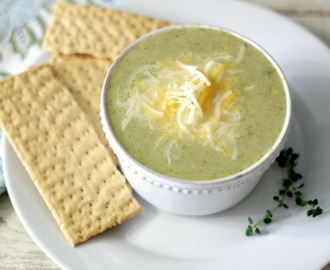 Broccoli and Cheese Soup #SundaySupper