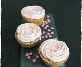 Vanilla cupcakes with raspberry cream cheese frosting