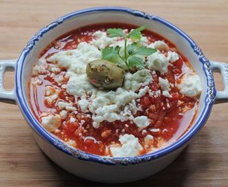 Tomaten – Quinoa – Suppe mit Feta
