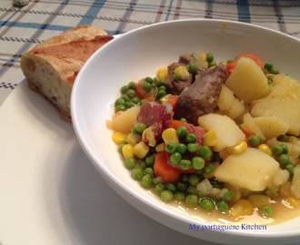 Carne Guisada/ Portuguese Beef Stew