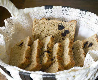 Pan integral de trigo con higos y pasas